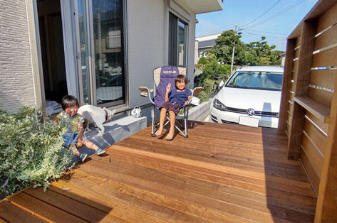神奈川県藤沢市H様　建売住宅にウッドデッキ＆ウッドフェンス後付けでお庭をグレードアップ