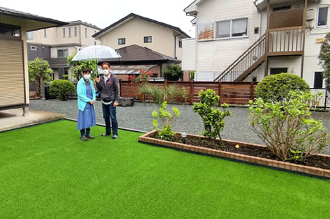 神奈川県秦野市T様 人工芝とタイルの別荘の庭兼アトリエ施工事例・庭づくり 庭工事