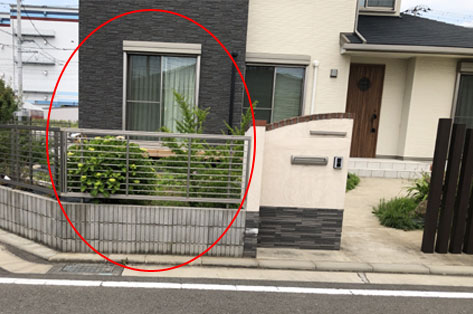 神奈川県茅ヶ崎市S様邸 施工前 外から丸見え目隠しが欲しい