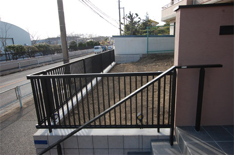 防草と水はけを重視！手間のかからない庭づくり～神奈川県 鎌倉市 新築庭工事 施工前