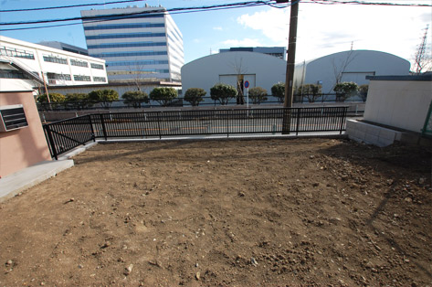 防草と水はけを重視！手間のかからない庭づくり～神奈川県 鎌倉市 新築庭工事 施工前