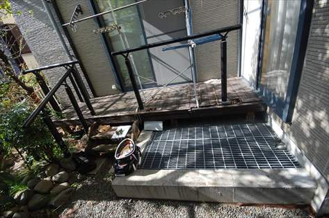 神奈川県川崎市高津区 老朽化したウッドデッキ 施工前