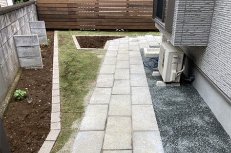 神奈川県川崎市多摩区 新築後そのままの庭 アプローチ･芝張り･花壇 施工後