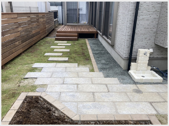 神奈川県川崎市多摩区 新築後そのままの庭をリフォーム！デッキ･芝･フェンス施工例