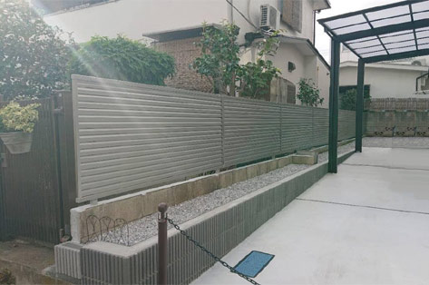 神奈川県川崎市宮前区 上部を撤去しアルミフェンスに 施工後