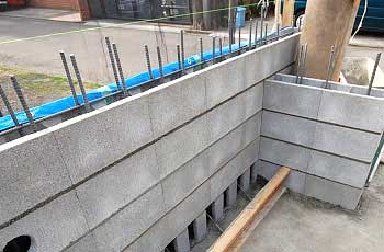 神奈川県藤沢市 擁壁(ようへき)工事・型枠ブロック塀工事施工事例・庭づくり